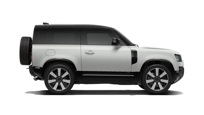 Land Rover Defender 5.0 P525 V8 90 3dr Auto Petrol Estate - Image 2